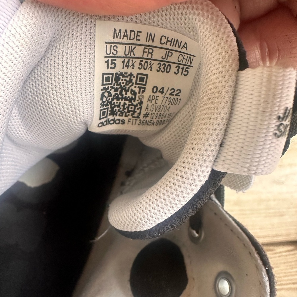 Adidas James Harden Signature basketball shoes - Picture 10 of 11